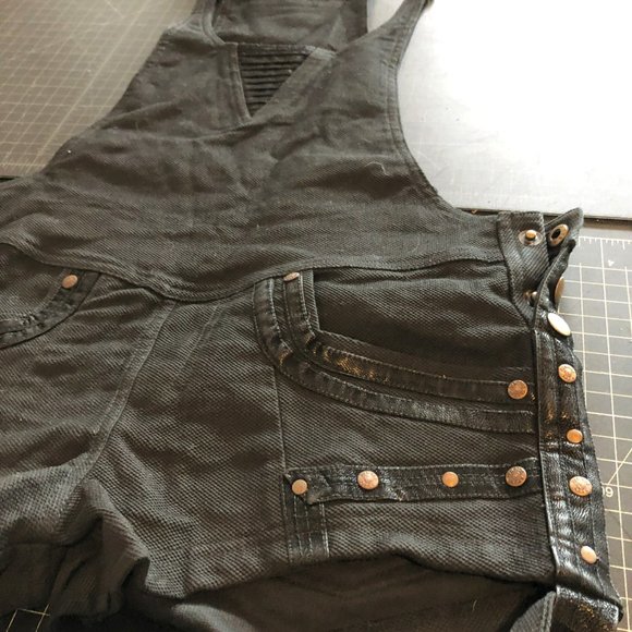 Black Shorts Overalls Goth Burner - Picture 2 of 3